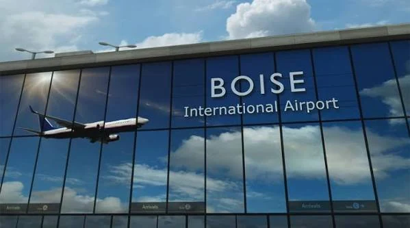 Boise Airport photograph supplied by the website owner