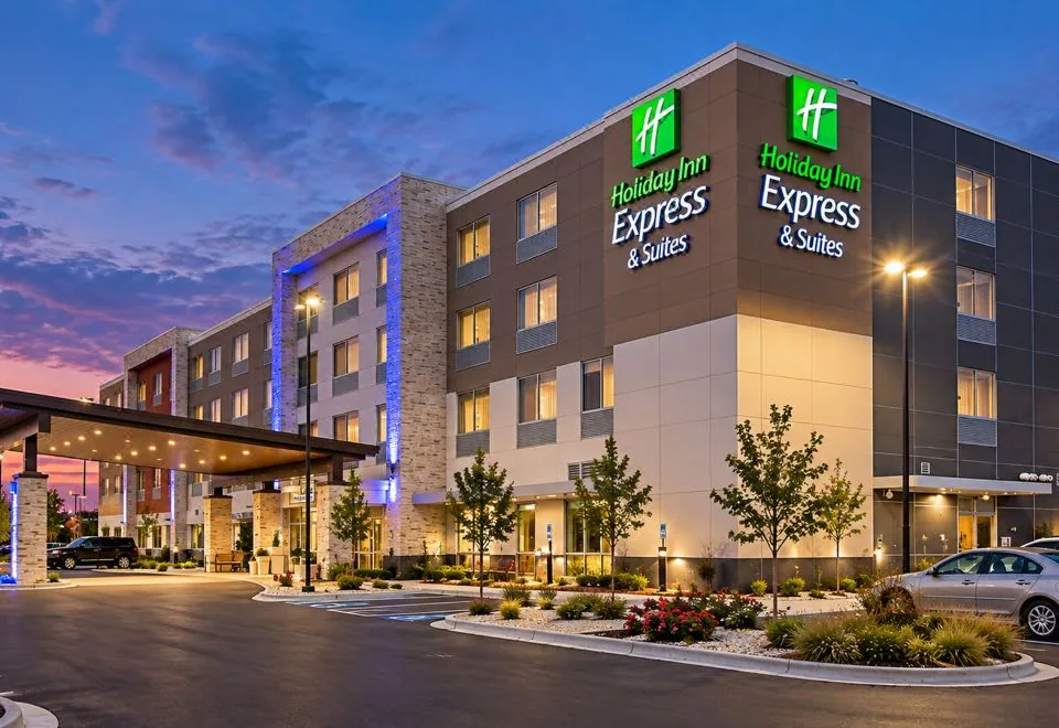 Exterior at dusk at Holiday Inn Express & Suites Boise Airport in Boise, Idaho